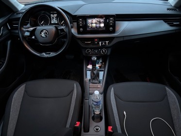 Skoda kamiq 1.0 tsi evo 110 ch dsg7 active, ordinateur de bord, garantie 12 mois occasion simplicicar villejuif  simplicicar...