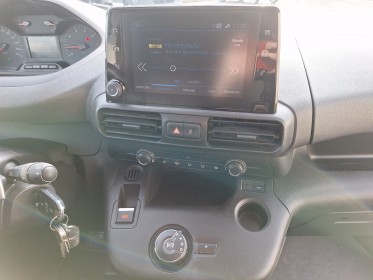 Peugeot partner fourgon standard 130 eat8 - suivi/caméra ar/carplay/attelage - garantie 12 mois occasion simplicicar...