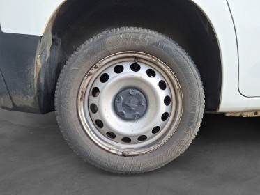 Peugeot partner fourgon standard 130 eat8 - suivi/caméra ar/carplay/attelage - garantie 12 mois occasion simplicicar...