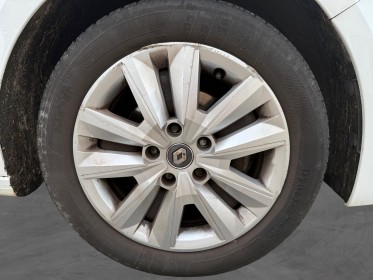 Renault megane iv berline blue dci 115 business intens, carplay, gps, garantie jusqu'à 48 mois occasion scl 56 - simplicicar...