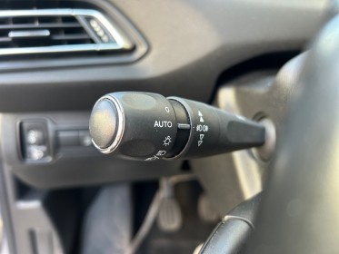 Peugeot 308 bluehdi 100ch ss bvm6 allure, distrib changée, line assist, apple carplay, garantie 12 mois occasion simplicicar...