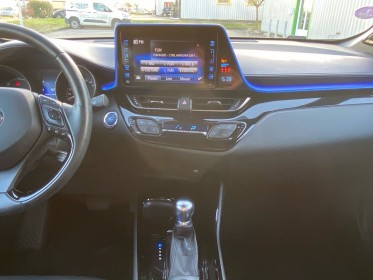 Toyota c-hr hybride 122h graphic pack gr jbl caméra de recul garantie 12 mois occasion barberey simplicicar simplicibike...