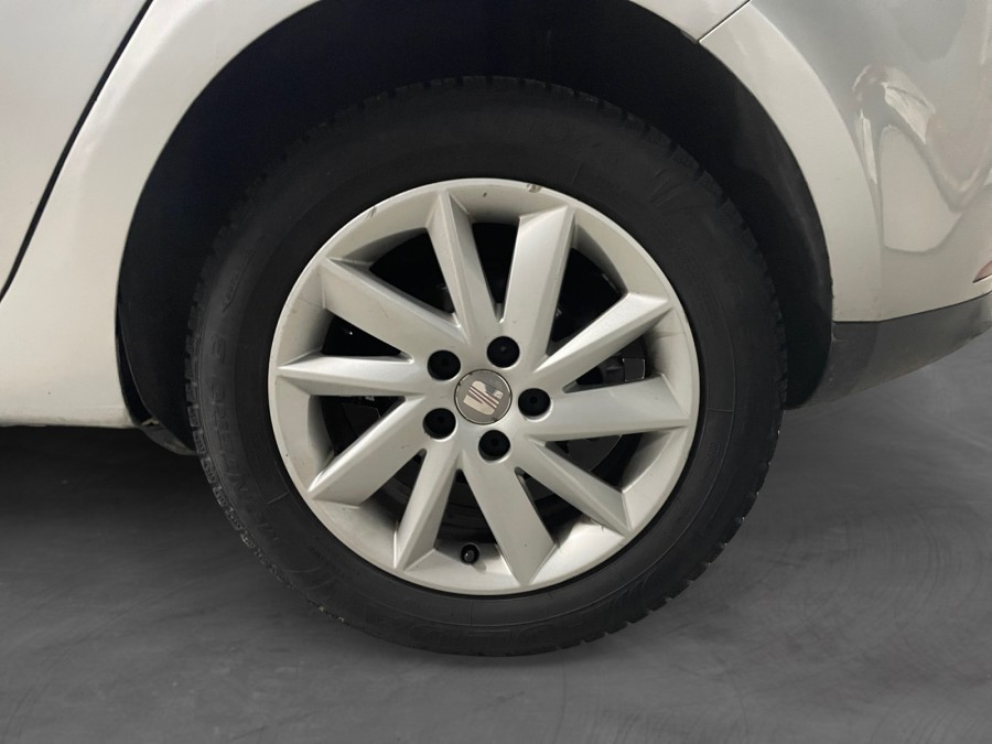 SEAT d'occasion IBIZA 1.6 TDI 90 STYLE de 2011 Meximeux (01)﻿