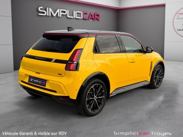 Renault r5 e-tech electrique 150 iconic harman kardon régulateur adaptatif sièges/volant chauffants garantie 12 mois...