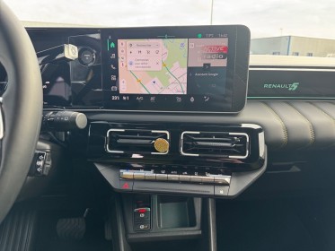 Renault r5 e-tech electrique 150 iconic harman kardon régulateur adaptatif sièges/volant chauffants garantie 12 mois...