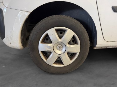 Renault grand kangoo 90ch dci intens carnet d'entretien pneu neuf garantie 12 mois occasion montpellier (34) simplicicar...