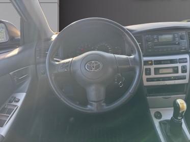 Toyota corolla 90 d-4d linéa terra vente a marchand uniquement occasion simplicicar la ciotat simplicicar simplicibike france