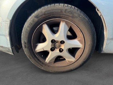 Toyota corolla 90 d-4d linéa terra vente a marchand uniquement occasion simplicicar la ciotat simplicicar simplicibike france