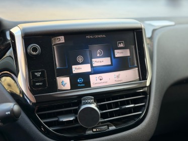 Peugeot 208 1.2 vti 82ch bvm5 active occasion paris 17ème (75)(porte maillot) simplicicar simplicibike france