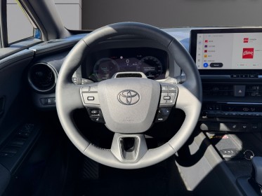 Toyota c-hr hybride my23 1.8l dynamic garantie constructeur apple carplay occasion simplicicar besanÇon simplicicar...
