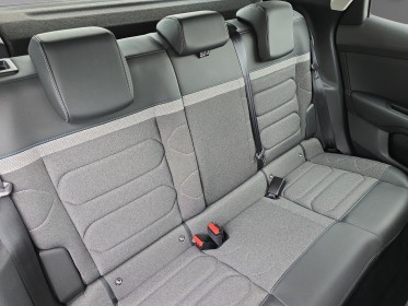 Citroen c4 130 ch eat8 feel pack caméra de recul révisée kit distribution fait garantie 12 mois attelage amovible occasion...