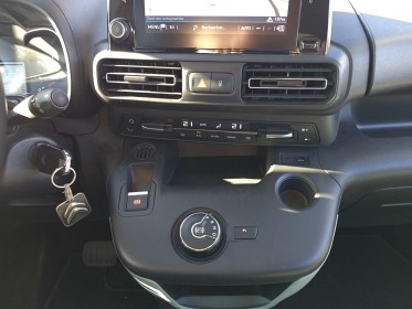 Citroen berlingo taille xl hdi 130 eat8 shine carplay camera attelage garantie 12 mois occasion simplicicar saint-jean...
