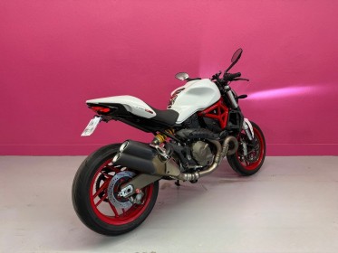 Ducati monster 821 rosso corsa permis a2 état neuf entretien complet possibilité débridage garantie 12 mois occasion...
