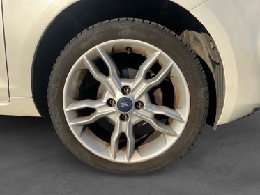 Ford ka titanium radar de recul clim garantie 12 mois occasion simplicicar brive la gaillarde  simplicicar simplicibike france