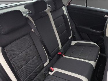 Volkswagen t-roc 1.5 tsi 150  dsg7 carat apple car play virtual cockpit garantie 12 mois occasion simplicicar saint-omer...