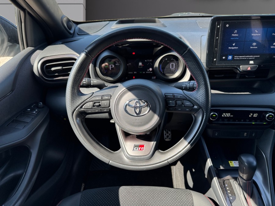 TOYOTA d'occasion YARIS 130H GR SPORT de 2023 Orleans (45)﻿