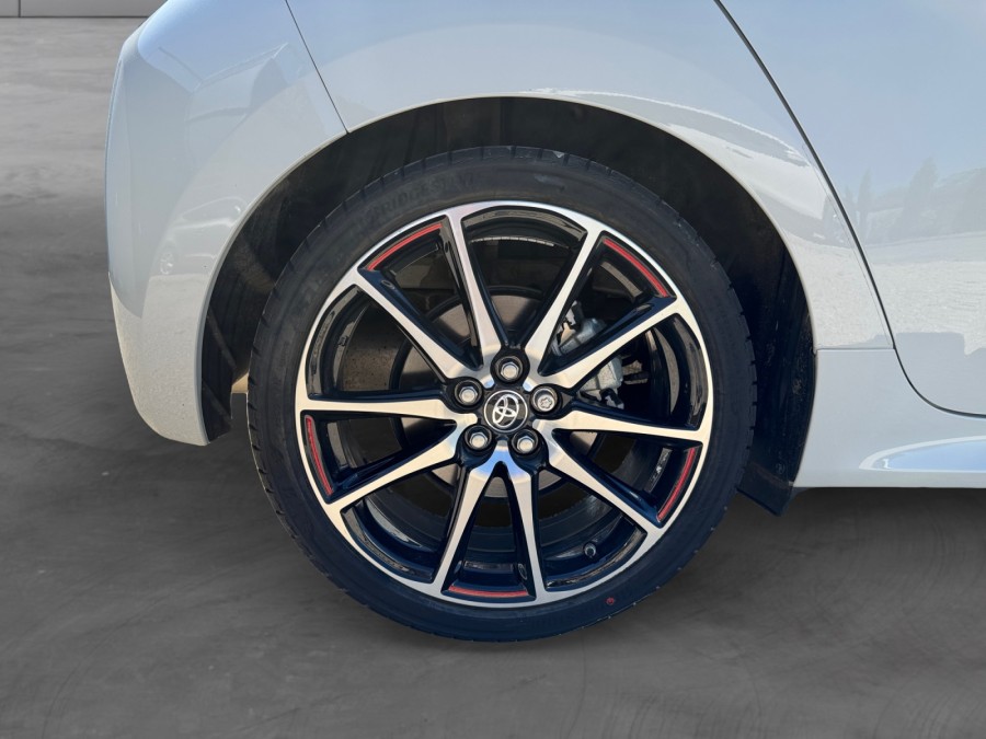 TOYOTA d'occasion YARIS 130H GR SPORT de 2023 Orleans (45)﻿