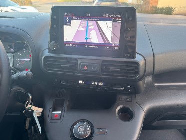 Citroen berlingo taille m puretech 130 ss eat8 feel pack carplay  factures disponible garantie 12 mois occasion simplicicar...