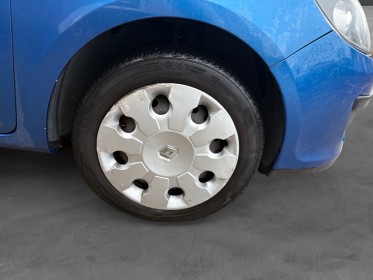 Renault clio iii 1.2 16v 75 radar de recul bluetooth garantie 12 mois occasion simplicicar mery-sur-oise simplicicar...