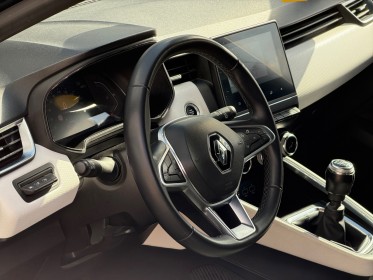 Renault clio v blue dci 100 intens pack vision pack city plus garantie 12 mois occasion simplicicar orleans simplicicar...