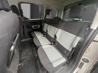 Citroen berlingo taille m puretech 130 ss eat8 feel pack  boîte automatique , caméra de recul, attelage , tva...