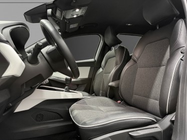 Renault clio v tce 90 - intens caméra led intérieur crit'air 1. garantie 12 mois occasion simplicicar lyon ouest...