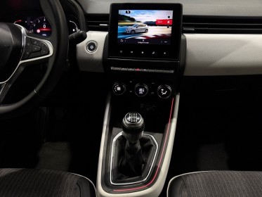 Renault clio v tce 90 - intens caméra led intérieur crit'air 1. garantie 12 mois occasion simplicicar lyon ouest...