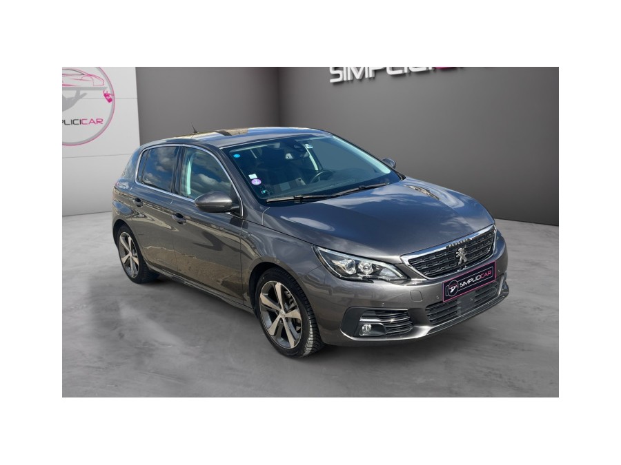 PEUGEOT d'occasion 308 1.2 PURE TECH 130 ALLURE de 2017 Paris 15 (75)﻿