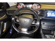 PEUGEOT d'occasion 308 1.2 PURE TECH 130 ALLURE de 2017 Paris 15 (75)﻿