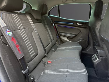 Renault megane iv berline dci 130 gt line garantie 12 mois occasion simplicicar pertuis  simplicicar simplicibike france