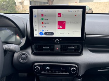 Toyota yaris hybride my22 116h design boite auto etat neuf camera de recul occasion simplicicar marignane  simplicicar...