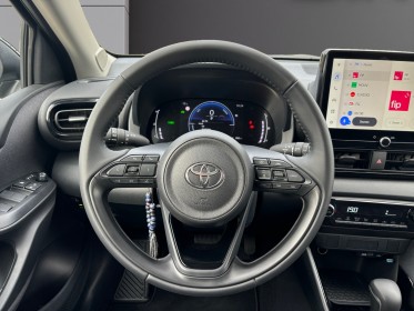Toyota yaris hybride my22 116h design boite auto etat neuf camera de recul occasion simplicicar marignane  simplicicar...