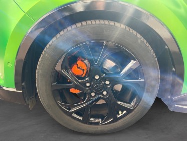 Toyota c-hr hybride rc18 122h jbl edition véhicule sur équipé excellent état ligne led dashcam caméra 360 garantie......