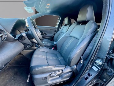 Toyota yaris cross pro hybride my22 hybride 116h 2wd dynamic business  programme beyond zero academy occasion simplicicar...