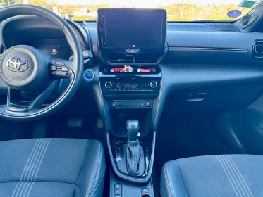 Toyota yaris cross pro hybride my22 hybride 116h 2wd dynamic business  programme beyond zero academy occasion simplicicar...