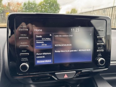 Toyota yaris hybride my20 116h france carplay acc plein phare auto démarrage sans clé suivi toyota garantie 12 mois...