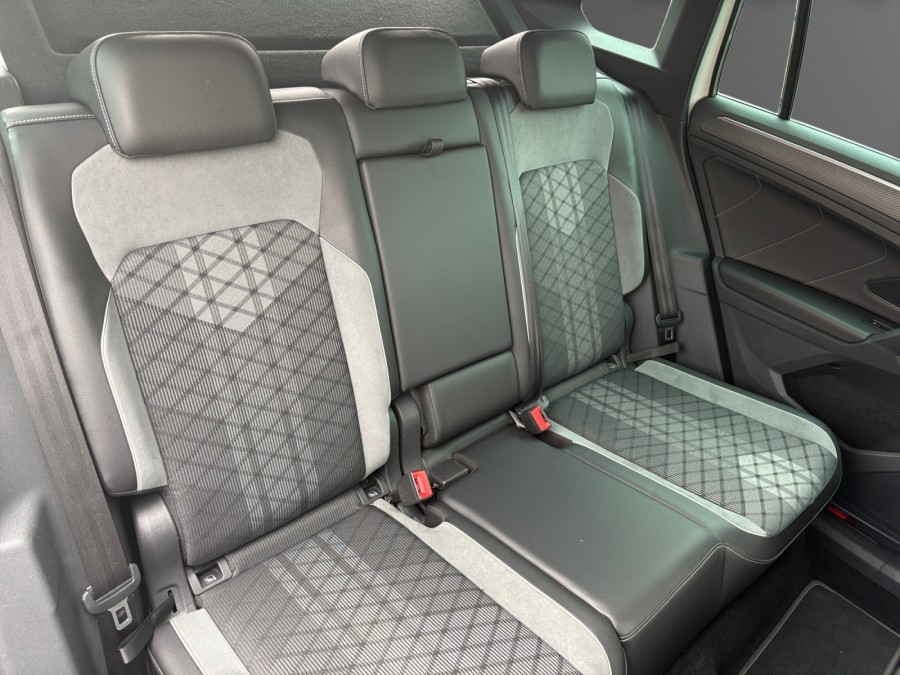 VOLKSWAGEN d'occasion TIGUAN 2.0 TDI 150 4X2 DSG PH2 de 2021 Lyon