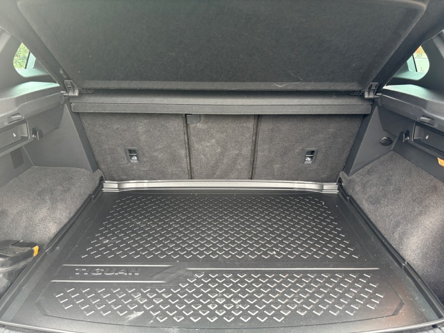 VOLKSWAGEN d'occasion TIGUAN 2.0 TDI 150 4X2 DSG PH2 de 2021 Lyon