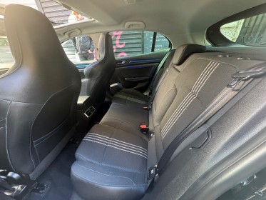 Renault megane iv berline tce 160 edc fap gt-line garantie 12 mois occasion paris 15ème (75) simplicicar simplicibike france