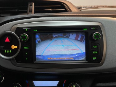 Toyota yaris hybride 100h style toit pano keyless go camera de recul garantie 12 mois occasion simplicicar tours  simplicicar...