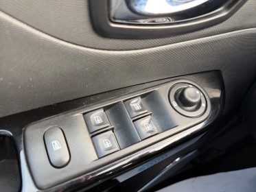 Renault captur dci 90 energy ss eco² intens  distribution ok occasion avignon (84) simplicicar simplicibike france