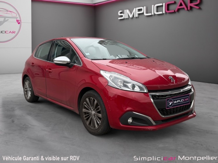 Peugeot 208 1.2 puretech 110ch ss bvm5 allure moteur garantie peugeot occasion montpellier (34) simplicicar simplicibike france