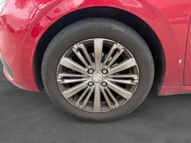 Peugeot 208 1.2 puretech 110ch ss bvm5 allure moteur garantie peugeot occasion montpellier (34) simplicicar simplicibike france