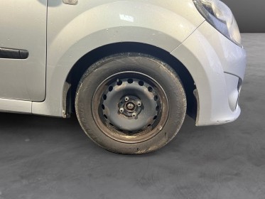 Renault twingo ii 1.2 16v 75 dynamique occasion simplicicar toulon ouest simplicicar simplicibike france