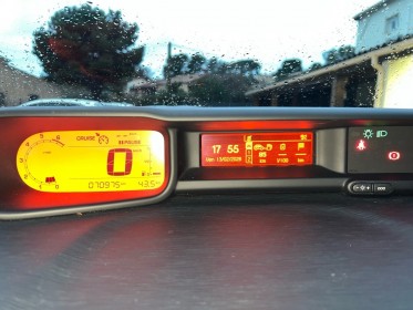 Citroen c3 picasso puretech 110 feel edition garantie 12 mois occasion simplicicar toulon ouest simplicicar simplicibike france