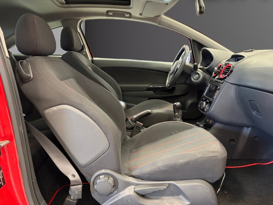OPEL d'occasion CORSA 1.4 TWINPORT 120 Color Edition de 2014 Amiens