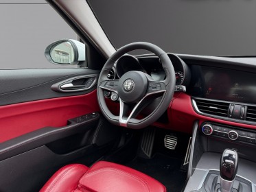 Alfa romeo giulia 2.0 tb 280 ch at8 q4 veloce - toit ouvrant - caméra - siège et volant chauffant - garantie 12 mois...