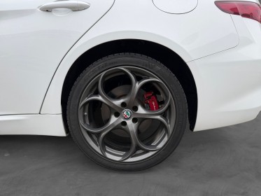 Alfa romeo giulia 2.0 tb 280 ch at8 q4 veloce - toit ouvrant - caméra - siège et volant chauffant - garantie 12 mois...