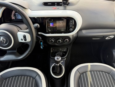 Renault twingo iii sce 65 intens apple carplay tva recuperable garantie 12 mois occasion simplicicar marignane  simplicicar...