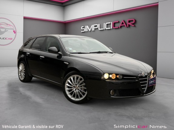 Alfa romeo 159 sportwagon sw 2.0 jtdm 170 selective - superbe État - toutes options - 2eme main occasion simplicicar nimes -...